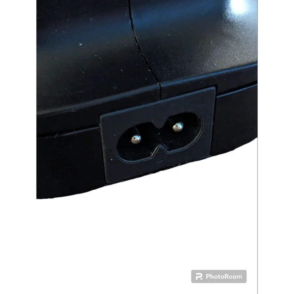 Official Genuine OEM Microsoft XBox 360 Quick Dual Charger Black V85 No Battery